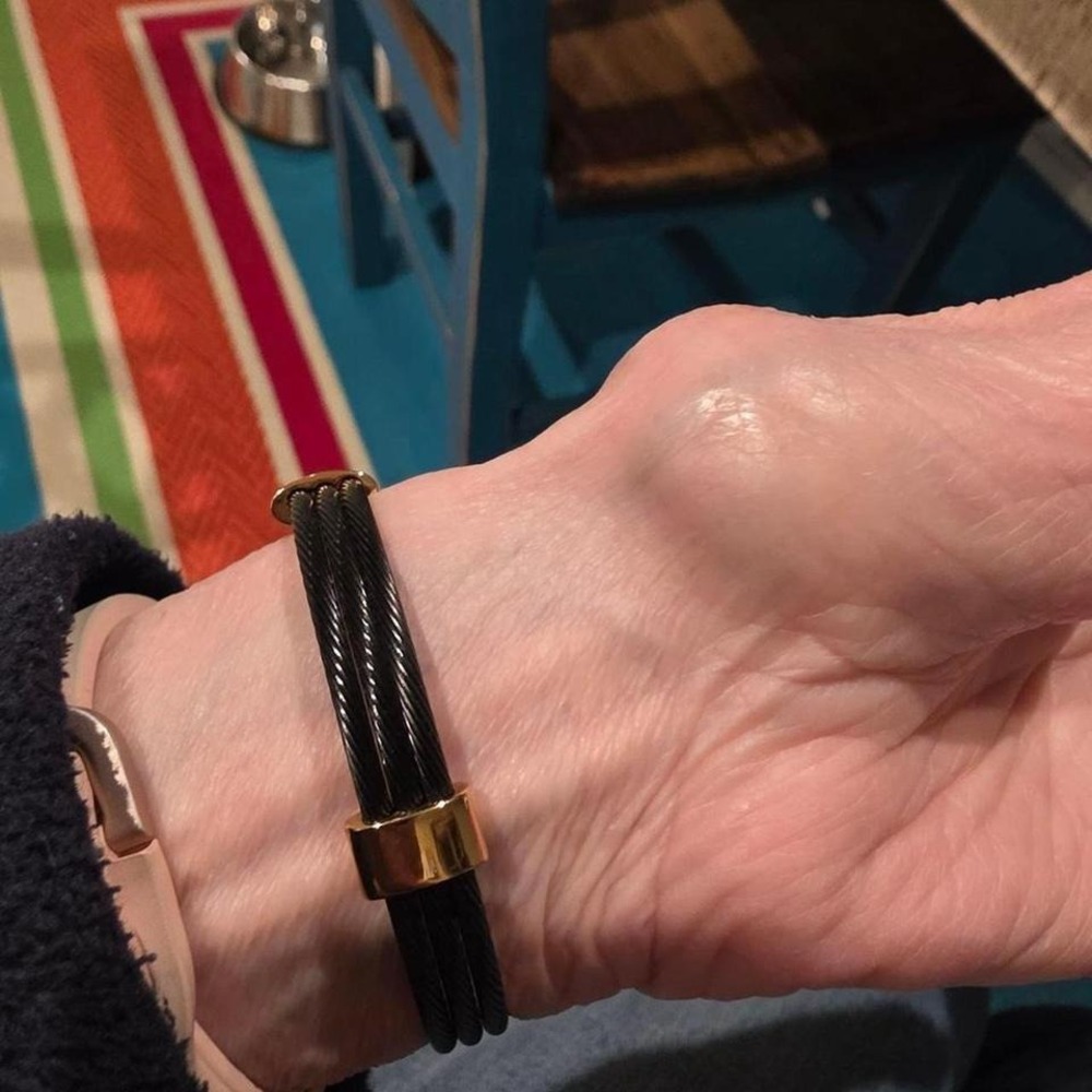 Magnetic Bracelet - Picture 6 of 6